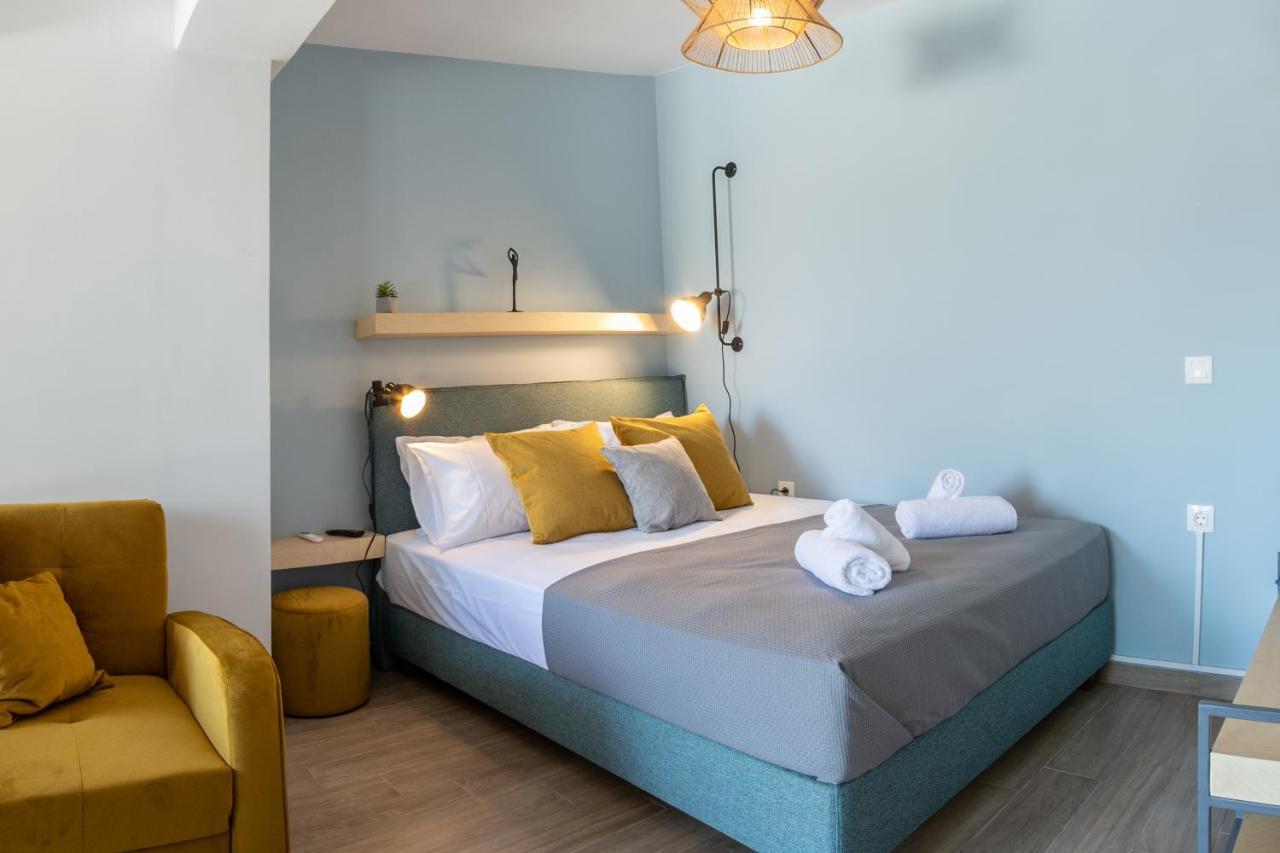 Anelia'S And Lydia'S Design Apartments Swimming Pool 니키아나 외부 사진
