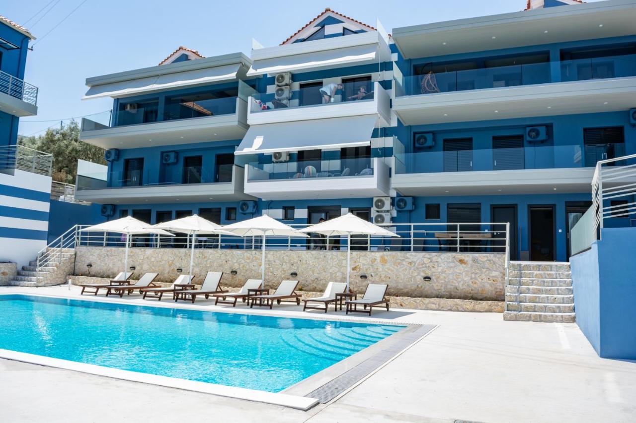 Anelia'S And Lydia'S Design Apartments Swimming Pool 니키아나 외부 사진